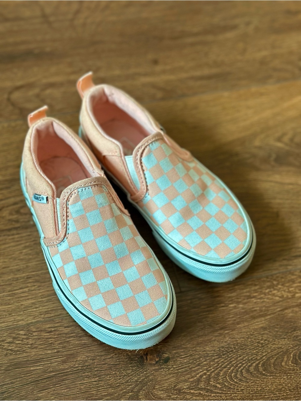 Vans Kids Slip-On Checkerboard Sneakers in Pink & White